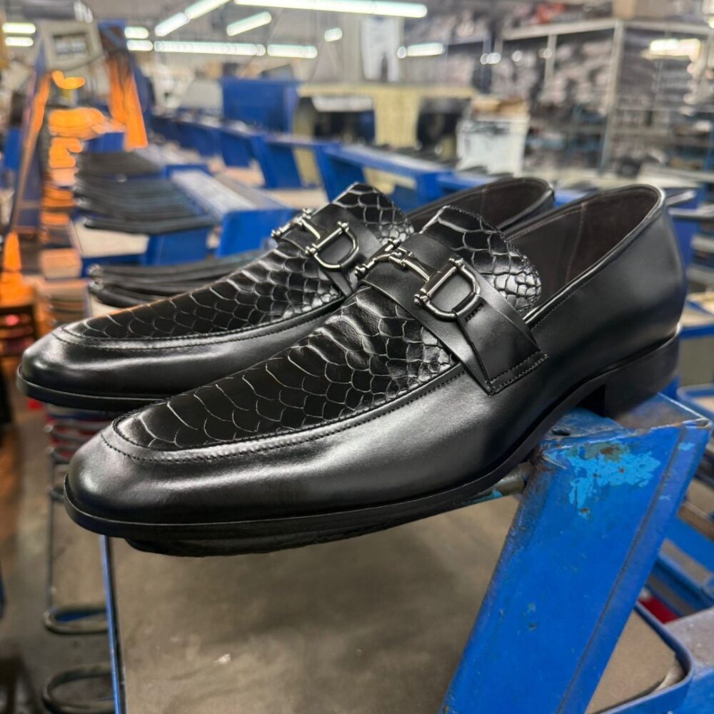 Loafer Roppieto Preto