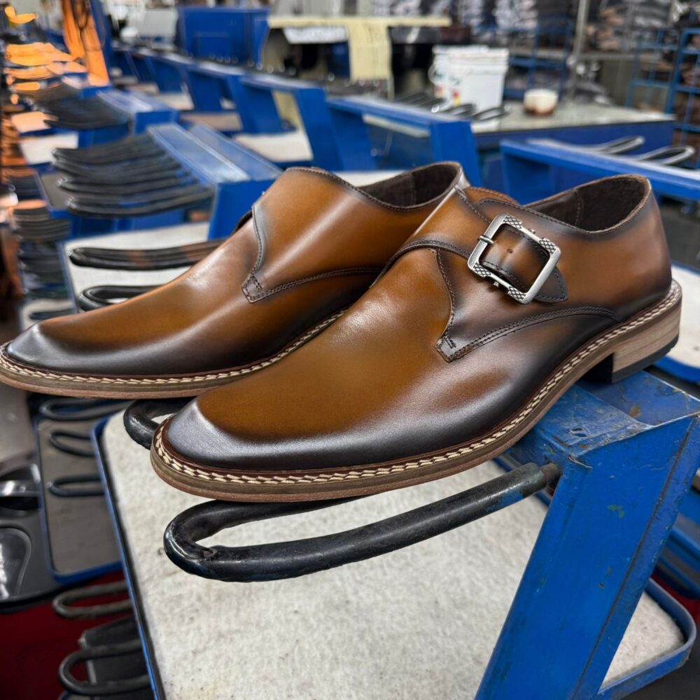 Monk Strap Berlim Exclusive Preto Whisky Sombreado